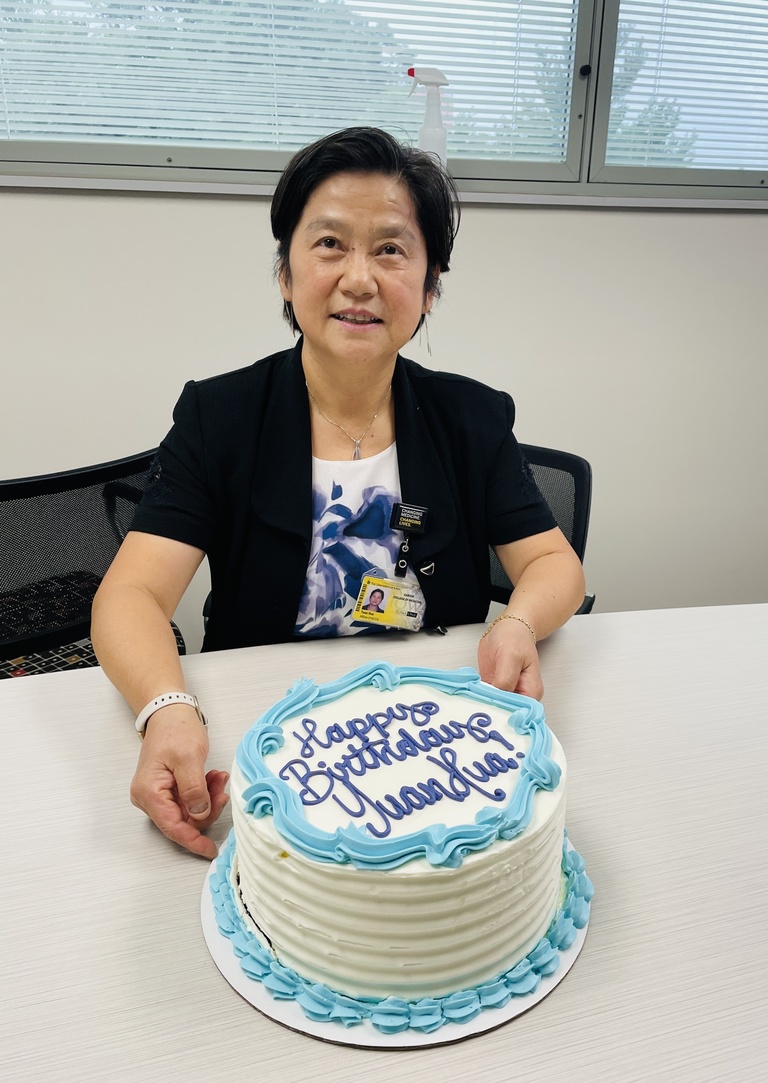 Yuan Hua with birthday cake